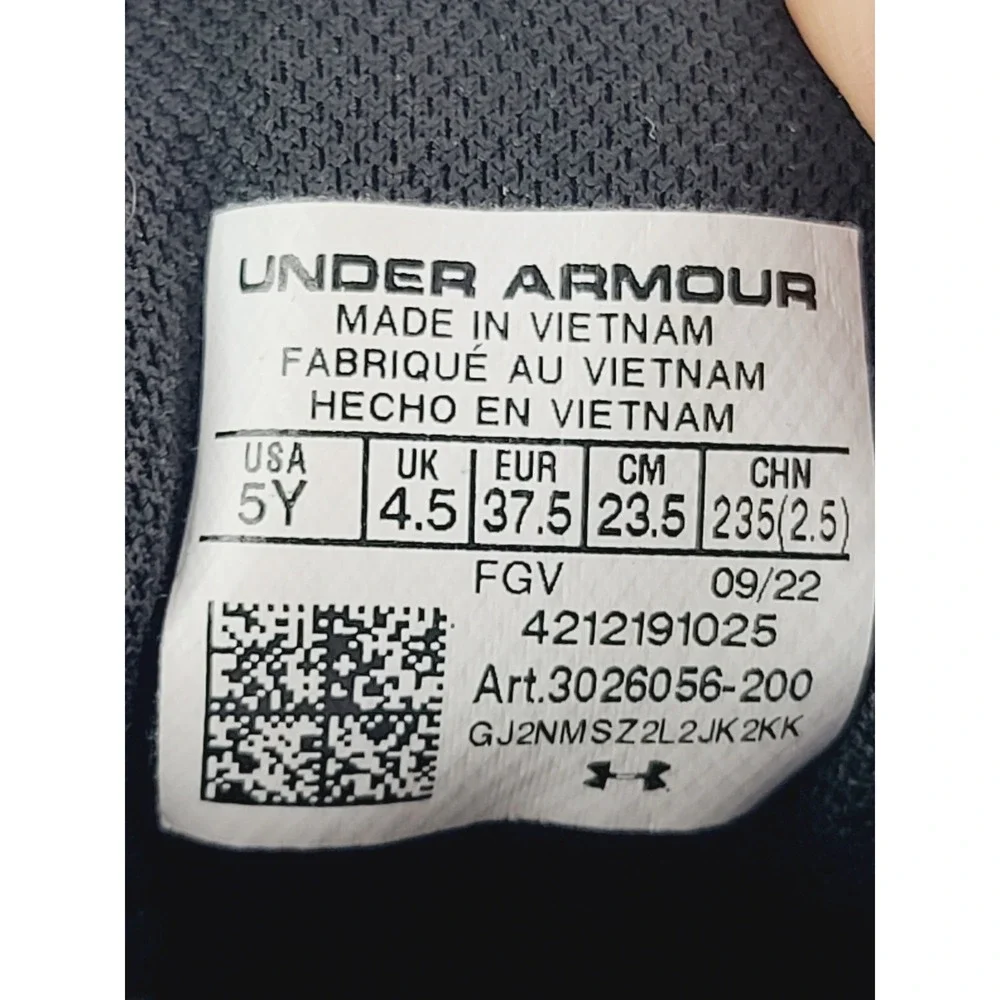 Under Armour Synthetic & Textile Hiking Boots Unisex Youth Boys Size 5 Tan Color
